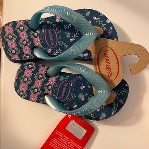 Havaianas toddler girl flip flops NWT size 9 toddler
